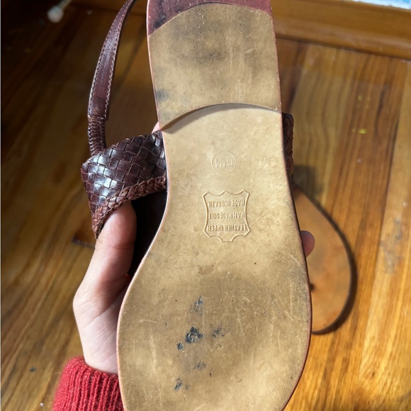 Brazilian Thong Sandal - Picture 2 of 2